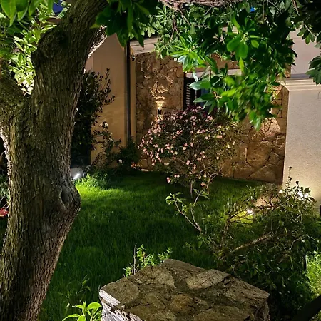 Casa Marisella بيت للعطل *