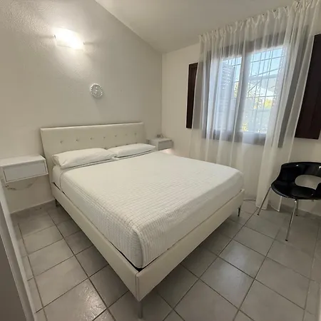 Casa Marisella بيت للعطل